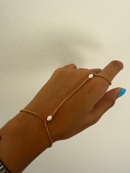 Victoria Hand Chain