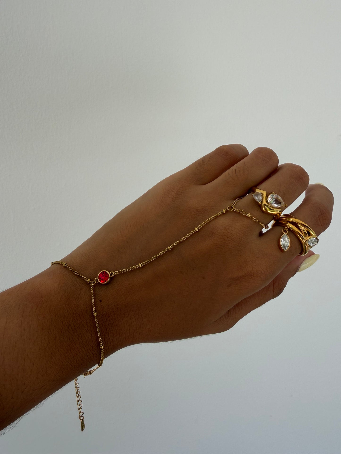 Catalina Hand Chain
