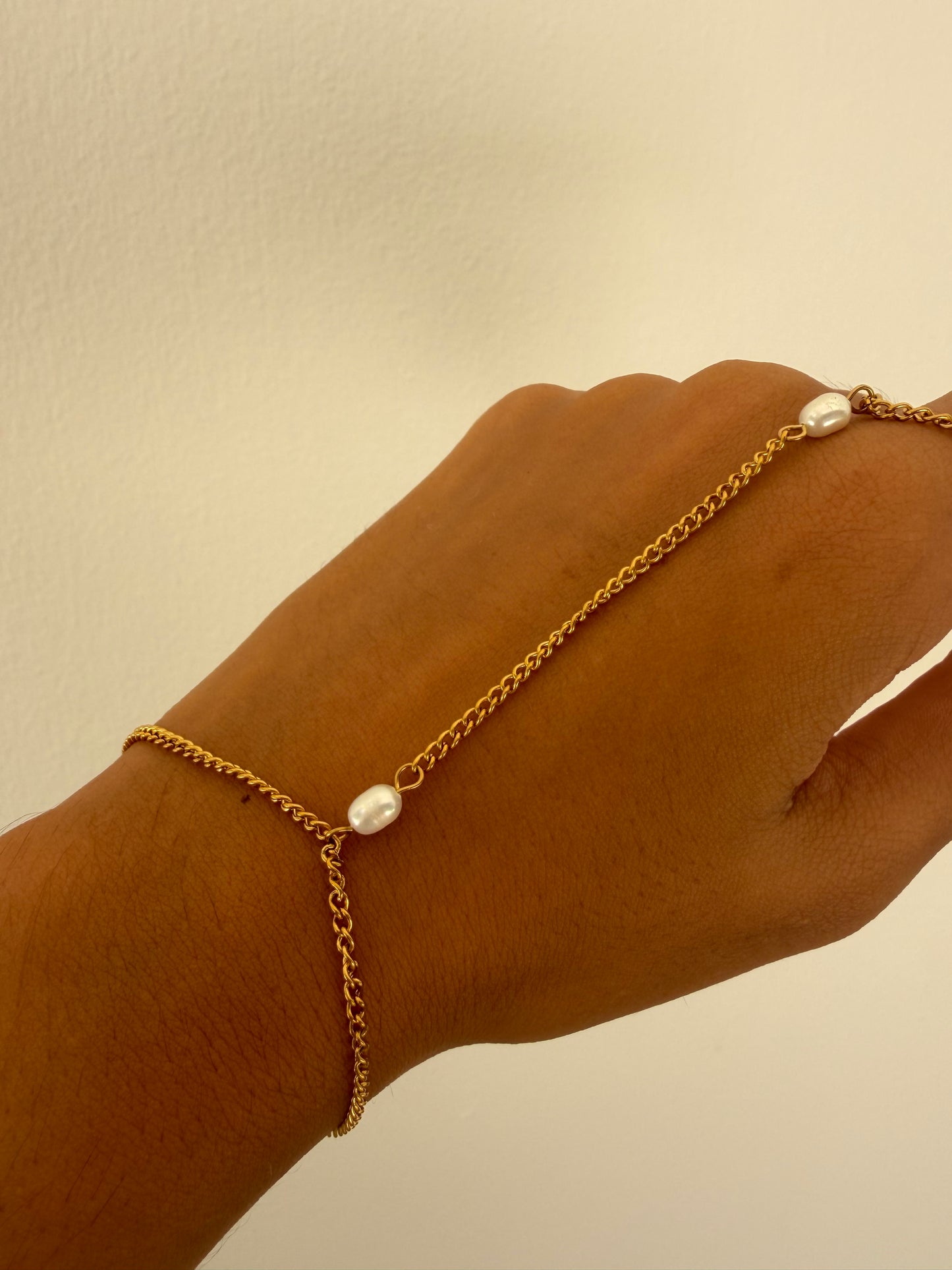 Victoria Hand Chain