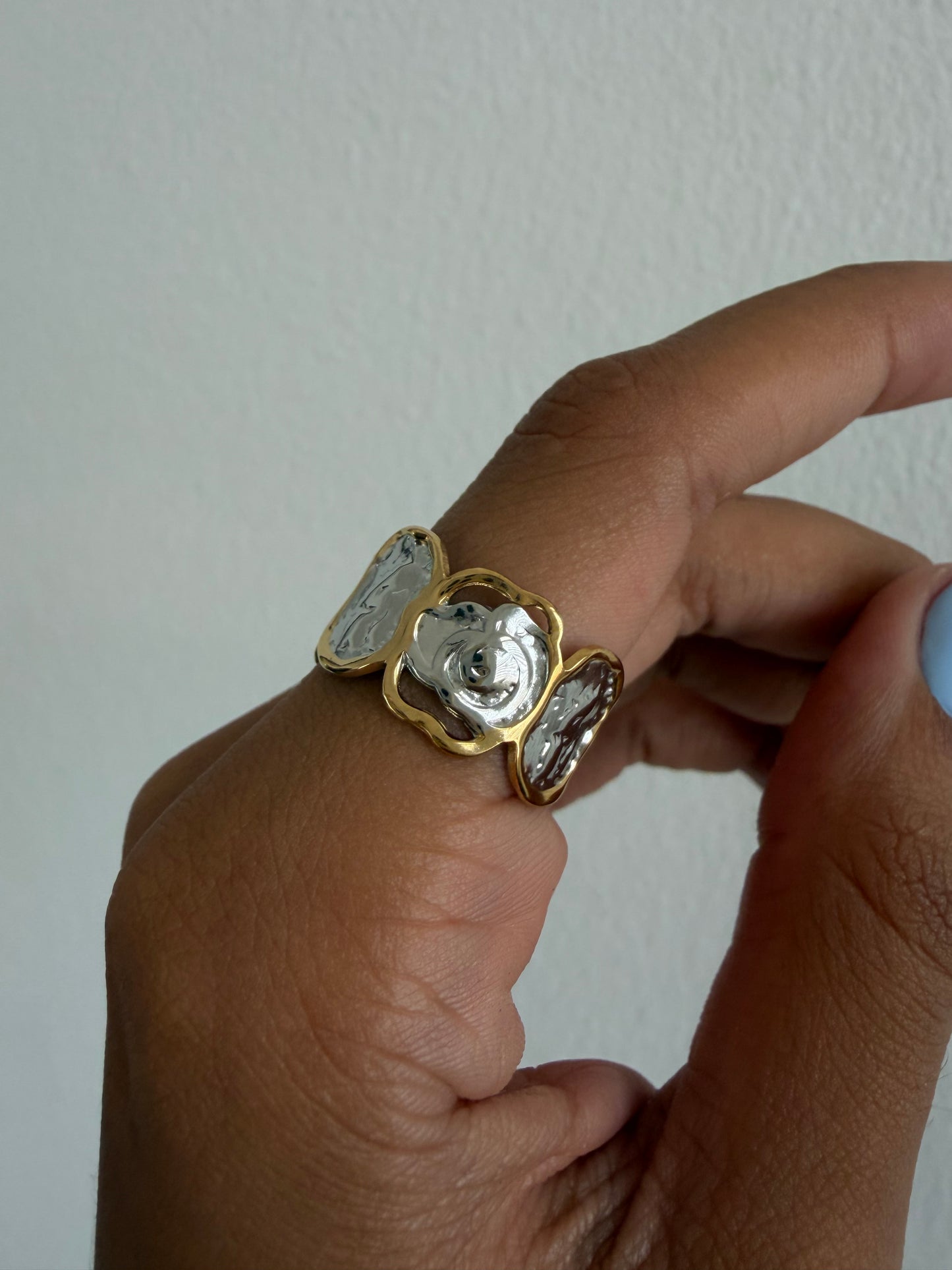 Greta Ring